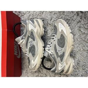 New Balance 725 Neutral